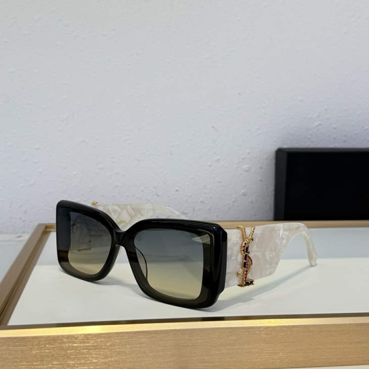 Picture of Saint Laurent Sunglasses _SKUfw79616553fw